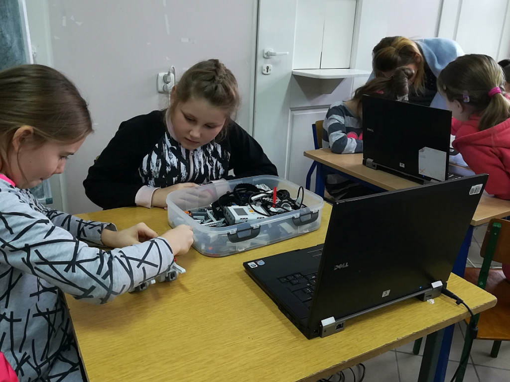 Warsztaty z robotyki i astronomii w Gminie Wohyń