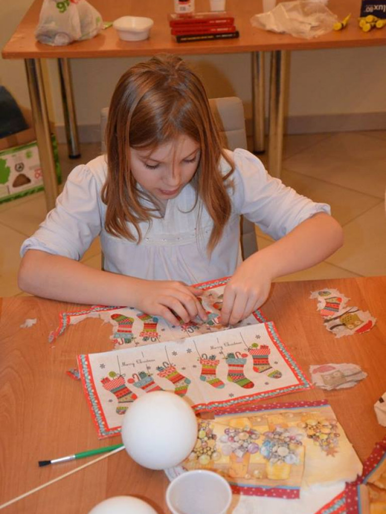 Świąteczne zajęcia rękodzieła artystycznego