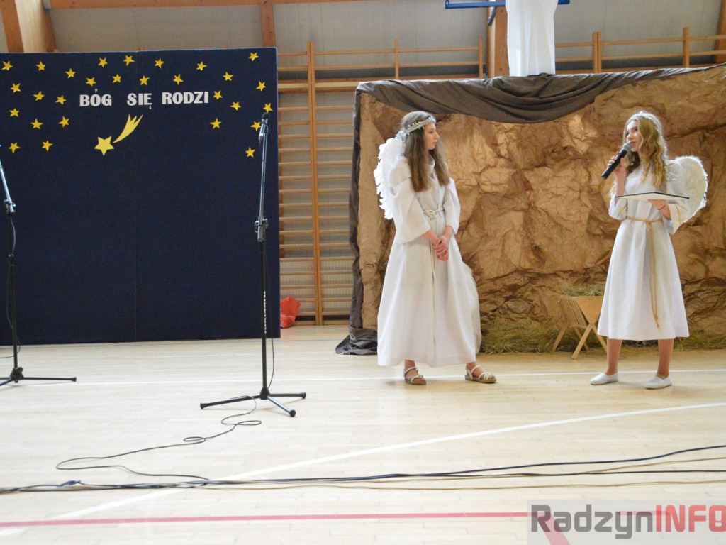 Wesołe jasełka w I LO