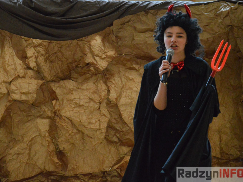 Wesołe jasełka w I LO