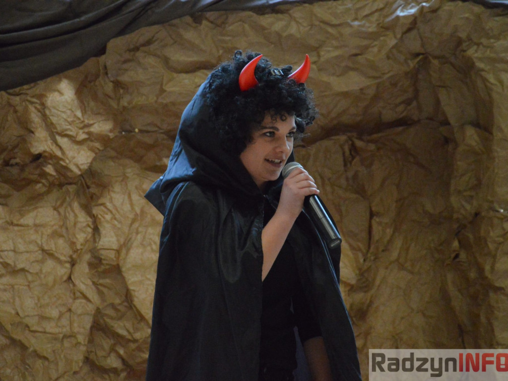 Wesołe jasełka w I LO