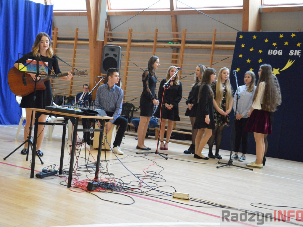 Wesołe jasełka w I LO