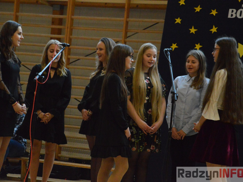 Wesołe jasełka w I LO