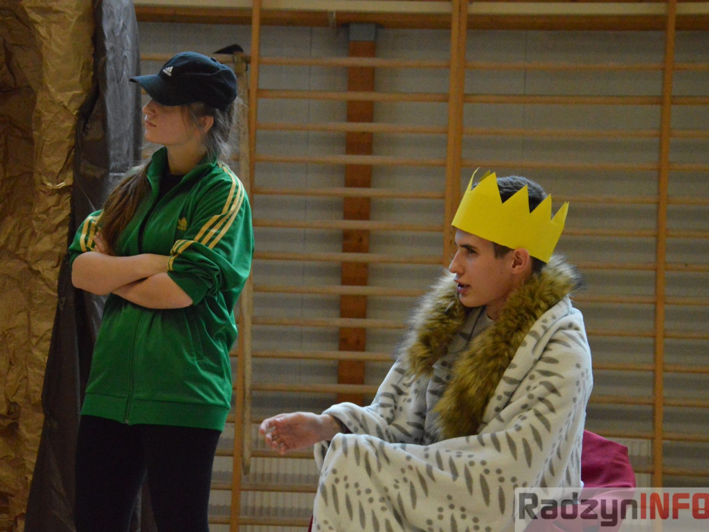 Wesołe jasełka w I LO