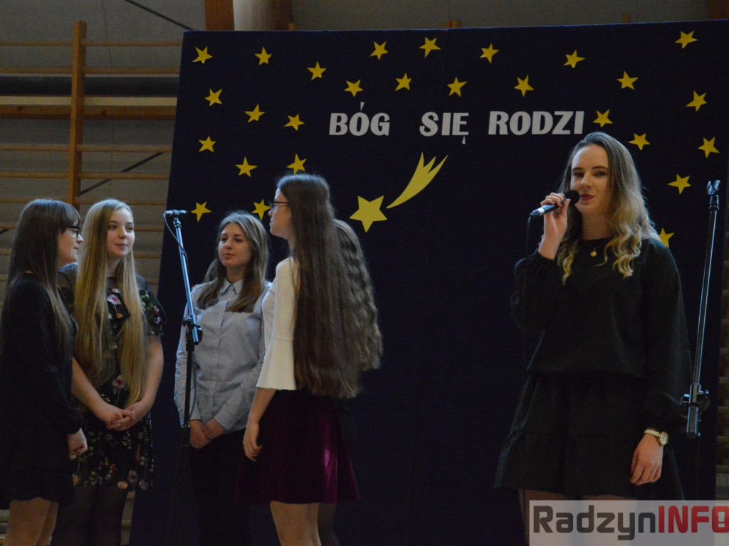 Wesołe jasełka w I LO