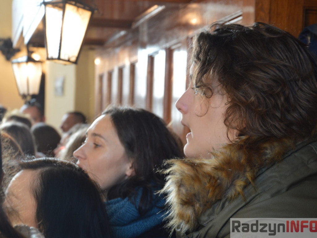 Kolęda z chórem młodzieżowym