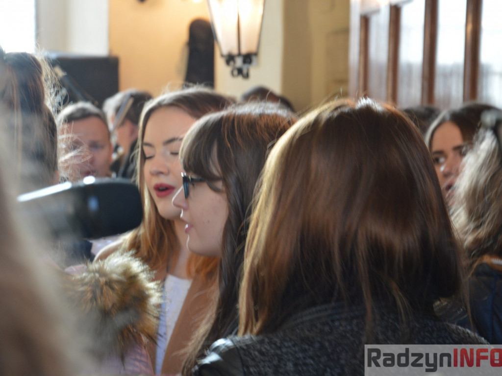 Kolęda z chórem młodzieżowym