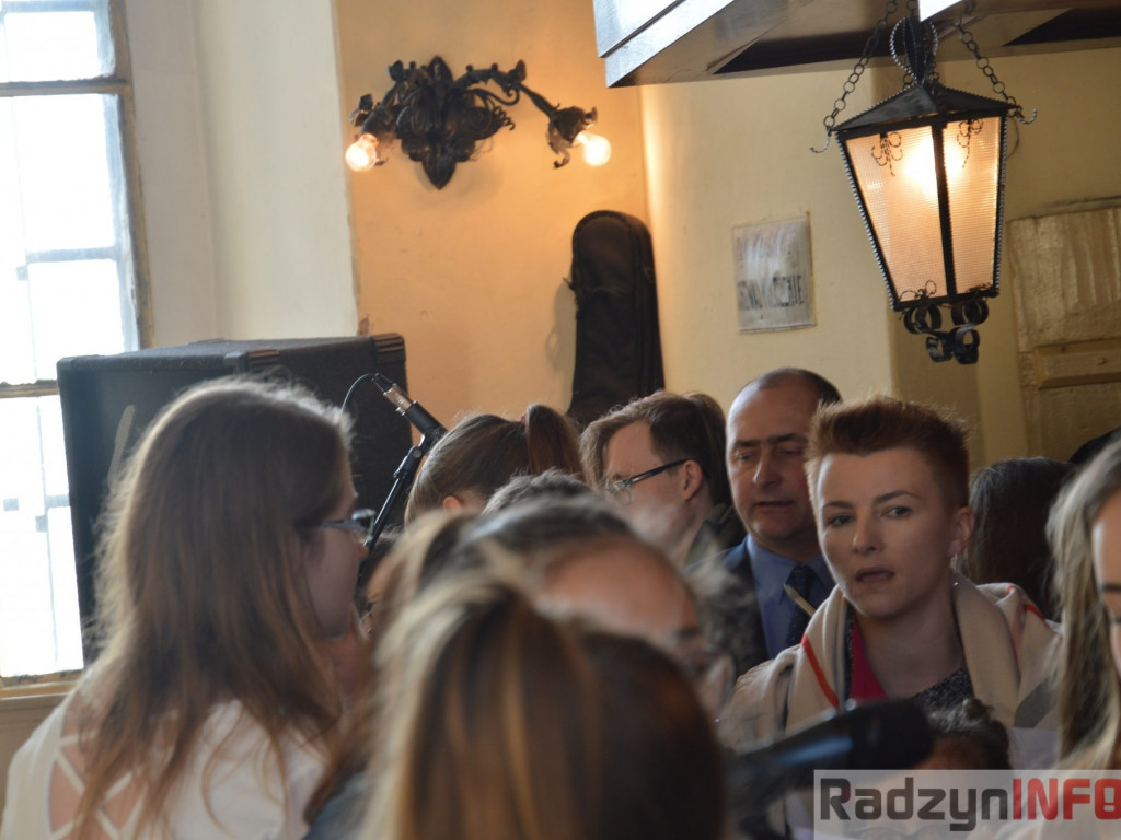 Kolęda z chórem młodzieżowym