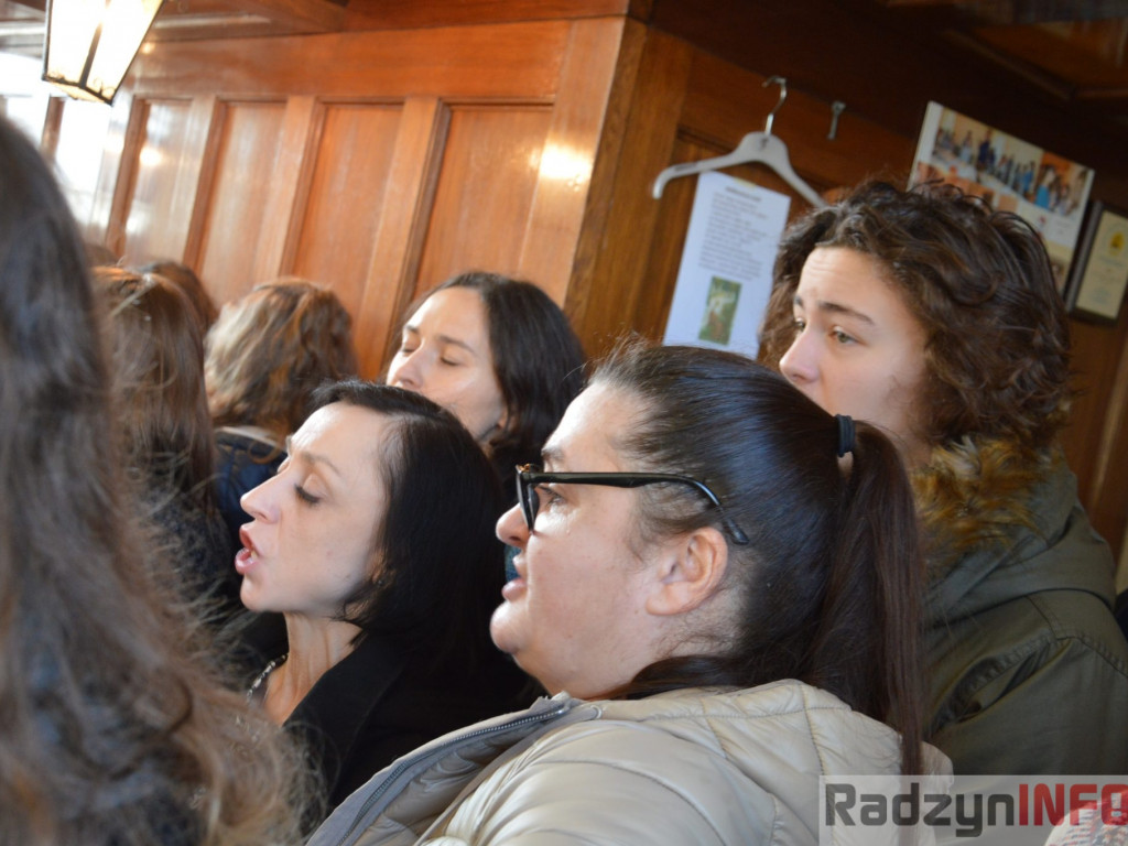 Kolęda z chórem młodzieżowym