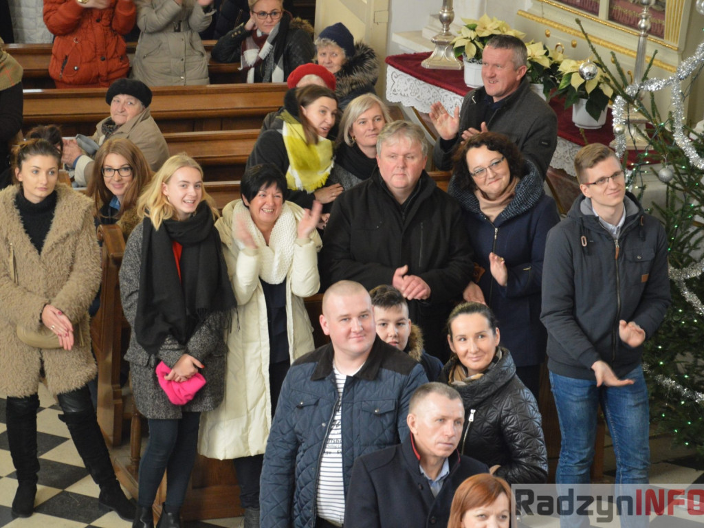 Kolęda z chórem młodzieżowym