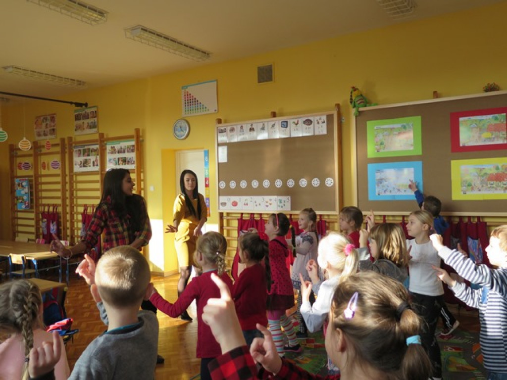 Językowy wolontariat w Szkole Podstawowej w Domaszewnicy