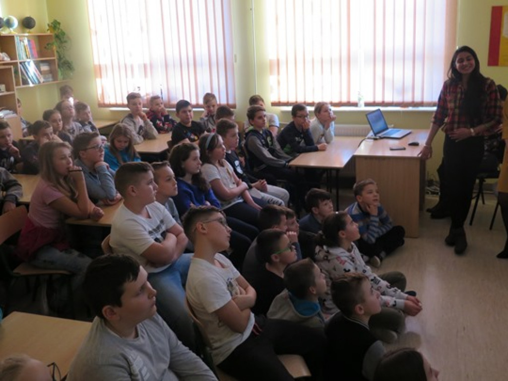 Językowy wolontariat w Szkole Podstawowej w Domaszewnicy