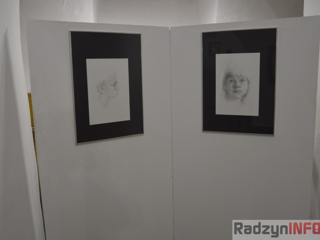 Wystawa rysunku Antoniny Bożym-Rotari