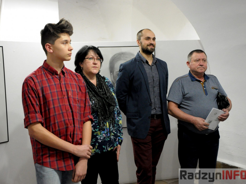 Wystawa rysunku Antoniny Bożym-Rotari