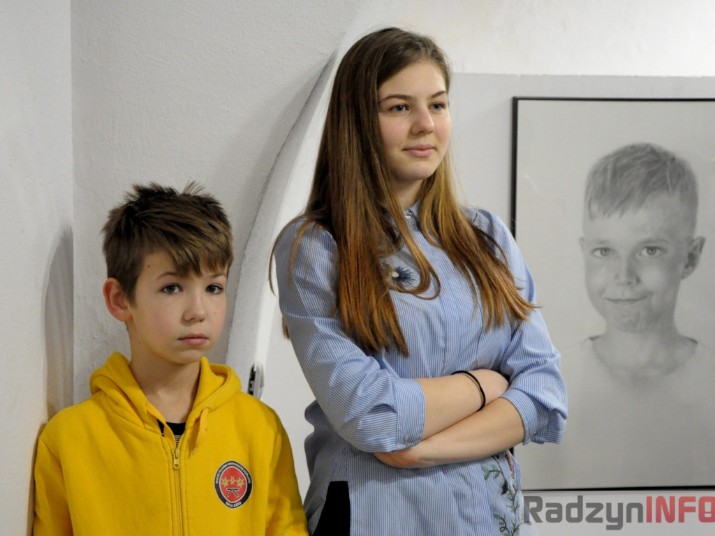 Wystawa rysunku Antoniny Bożym-Rotari