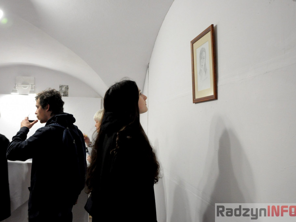 Wystawa rysunku Antoniny Bożym-Rotari