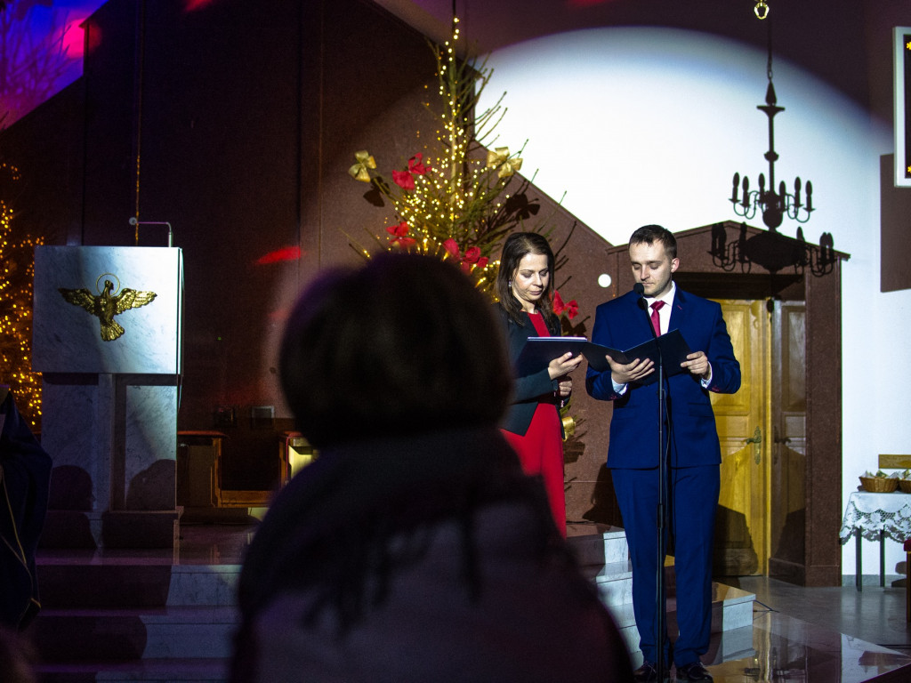 Rodzinne kolędowanie w MBNP