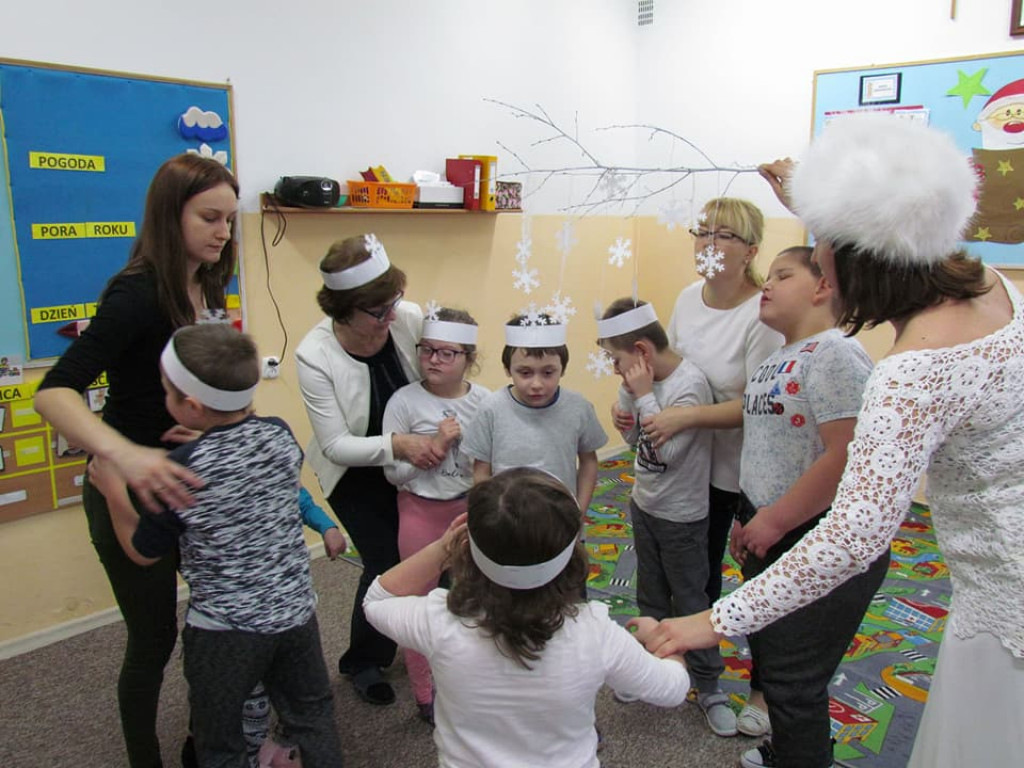 Zaskoczyła ich Pani Zima!