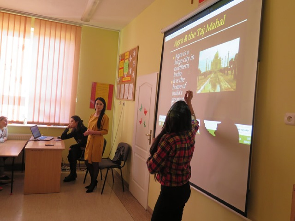 Warsztaty językowe i kulturoznawcze w Szkole Podstawowej w Domaszewnicy