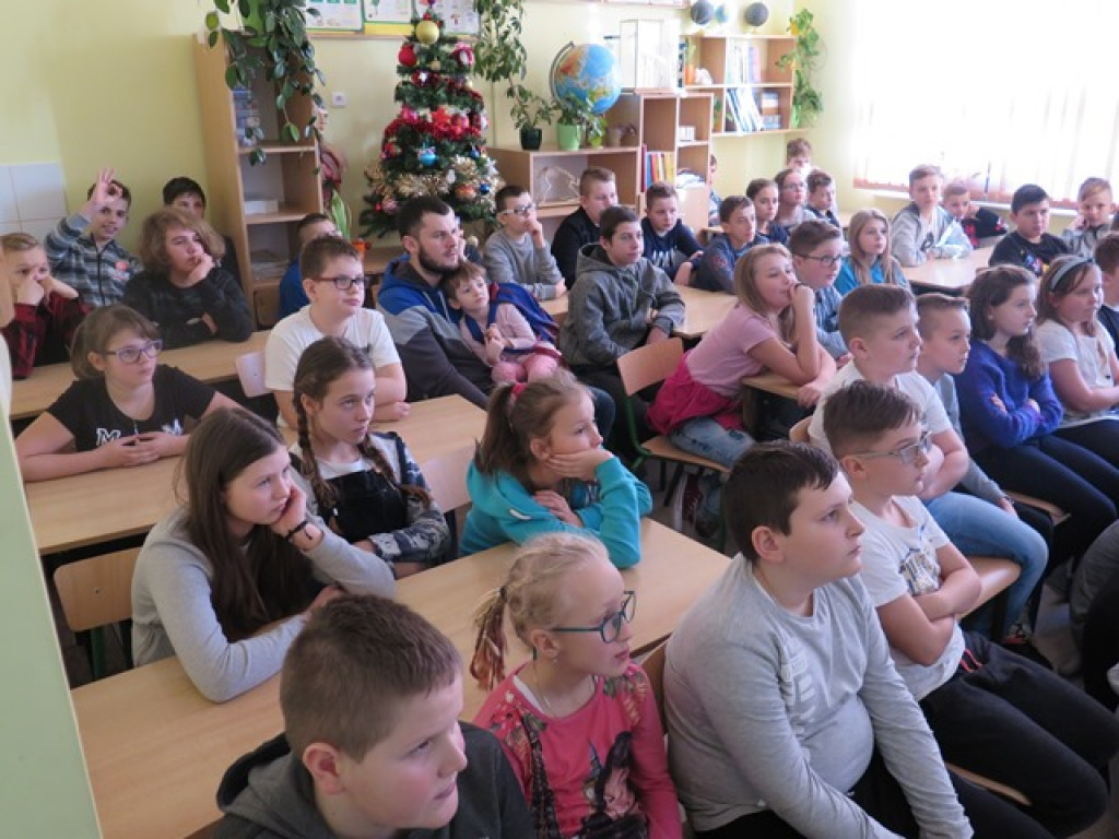 Warsztaty językowe i kulturoznawcze w Szkole Podstawowej w Domaszewnicy