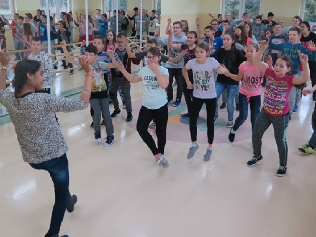 Warsztaty językowe i kulturoznawcze w Szkole Podstawowej w Domaszewnicy