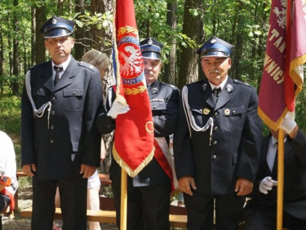 Blizna na twarzy Ojczyzny - uroczystości na Uroczysku 