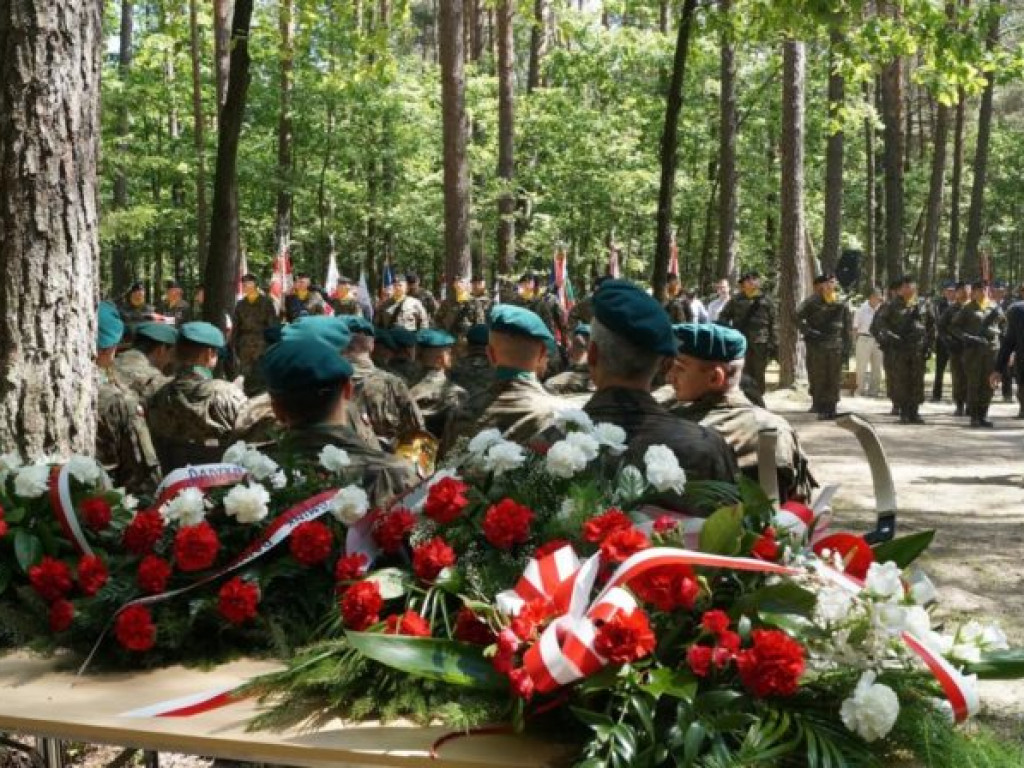 Blizna na twarzy Ojczyzny - uroczystości na Uroczysku 