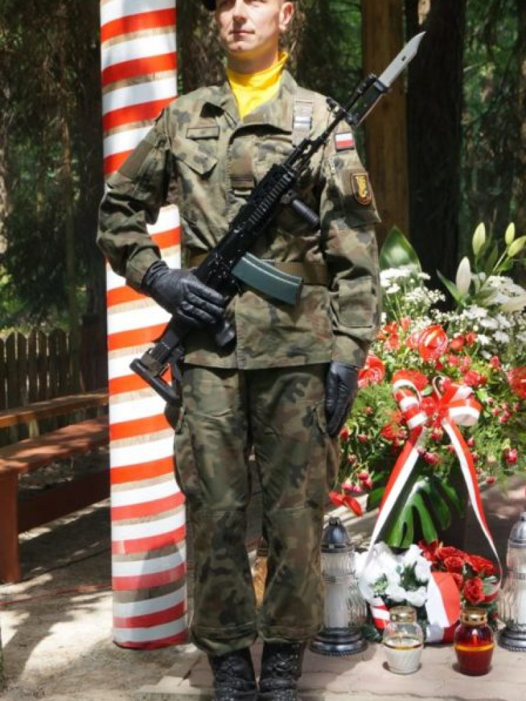 Blizna na twarzy Ojczyzny - uroczystości na Uroczysku 