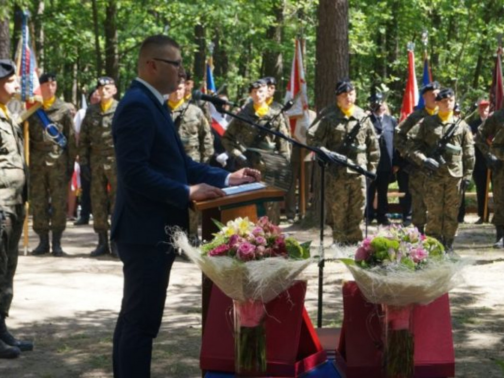 Blizna na twarzy Ojczyzny - uroczystości na Uroczysku 