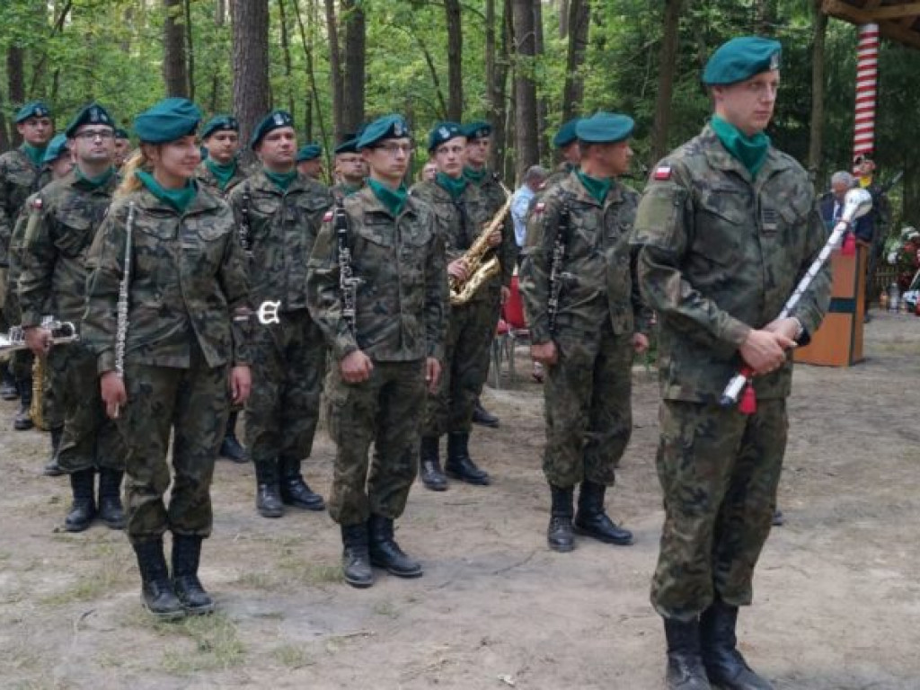 Blizna na twarzy Ojczyzny - uroczystości na Uroczysku 