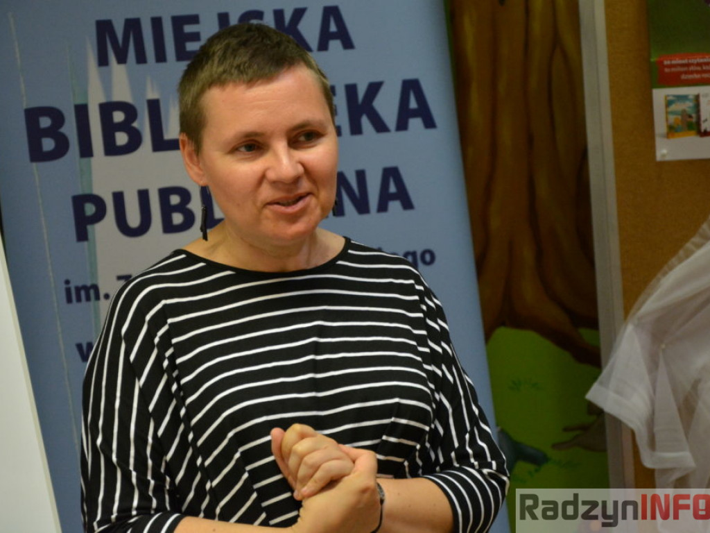 Patriotyzm na wesoło - spotkanie z pisarką Zofią Stanecką w MBP