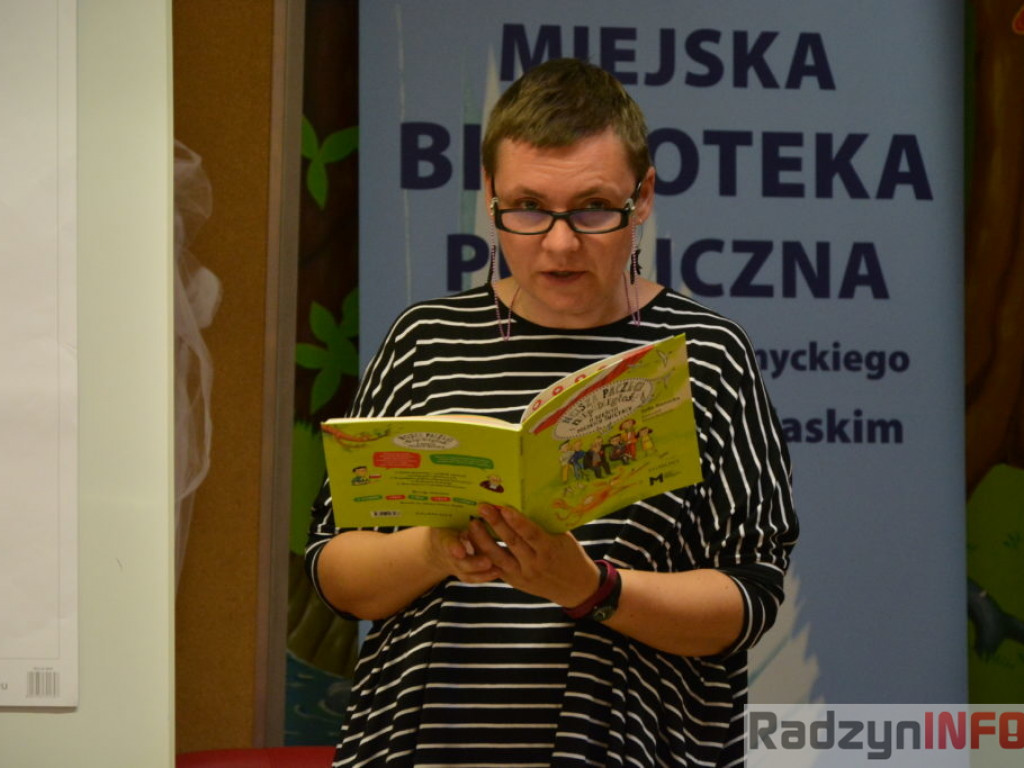 Patriotyzm na wesoło - spotkanie z pisarką Zofią Stanecką w MBP