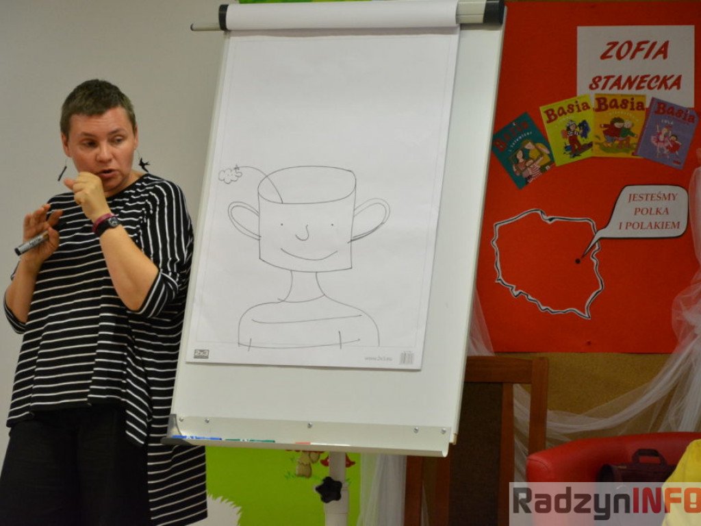 Patriotyzm na wesoło - spotkanie z pisarką Zofią Stanecką w MBP