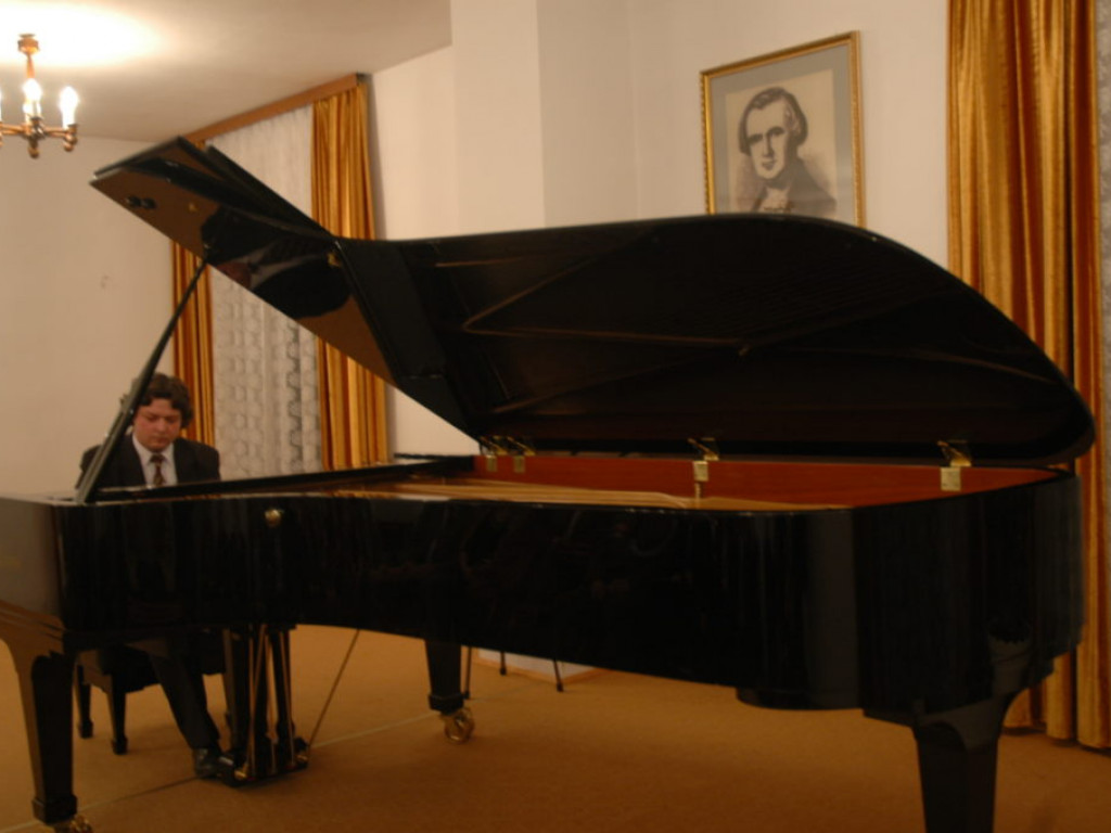 Wspomnień czar - recital fortepianowy Jacka Maksymiuka