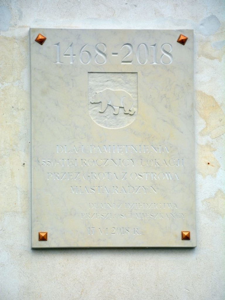 Odsłonięto pamiątkową tablicę na Pałacu Potockich