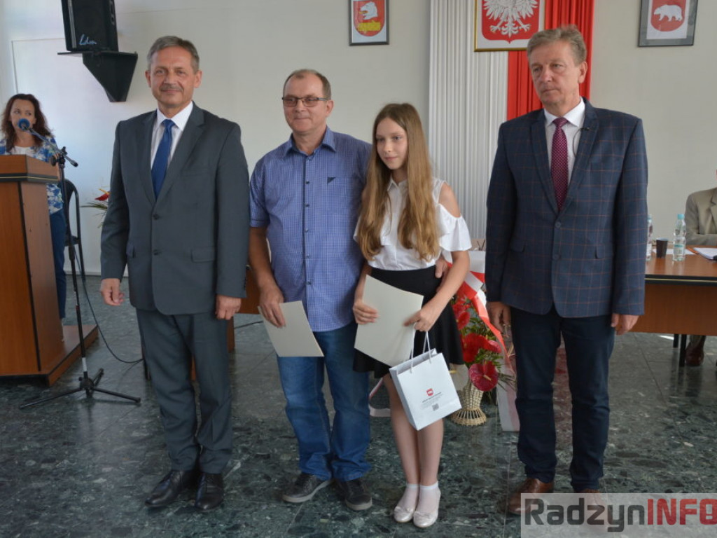 Miasto nagrodziło zwycięzców konkursów szkolnych i olimpiad