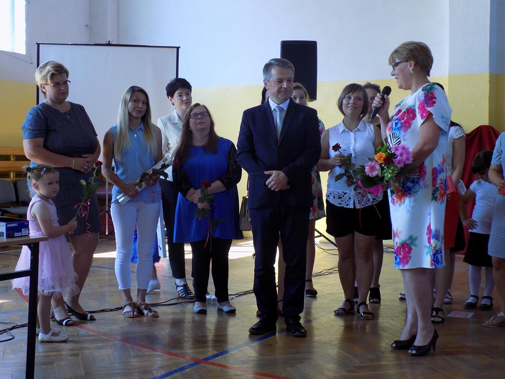 Przedszkolaki żegnają szkołę, witają wakacje!