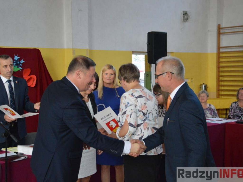 Najlepsi uczniowie z Gminy Radzyń nagrodzeni