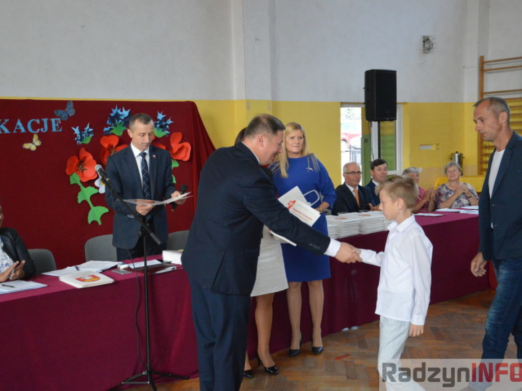 Najlepsi uczniowie z Gminy Radzyń nagrodzeni