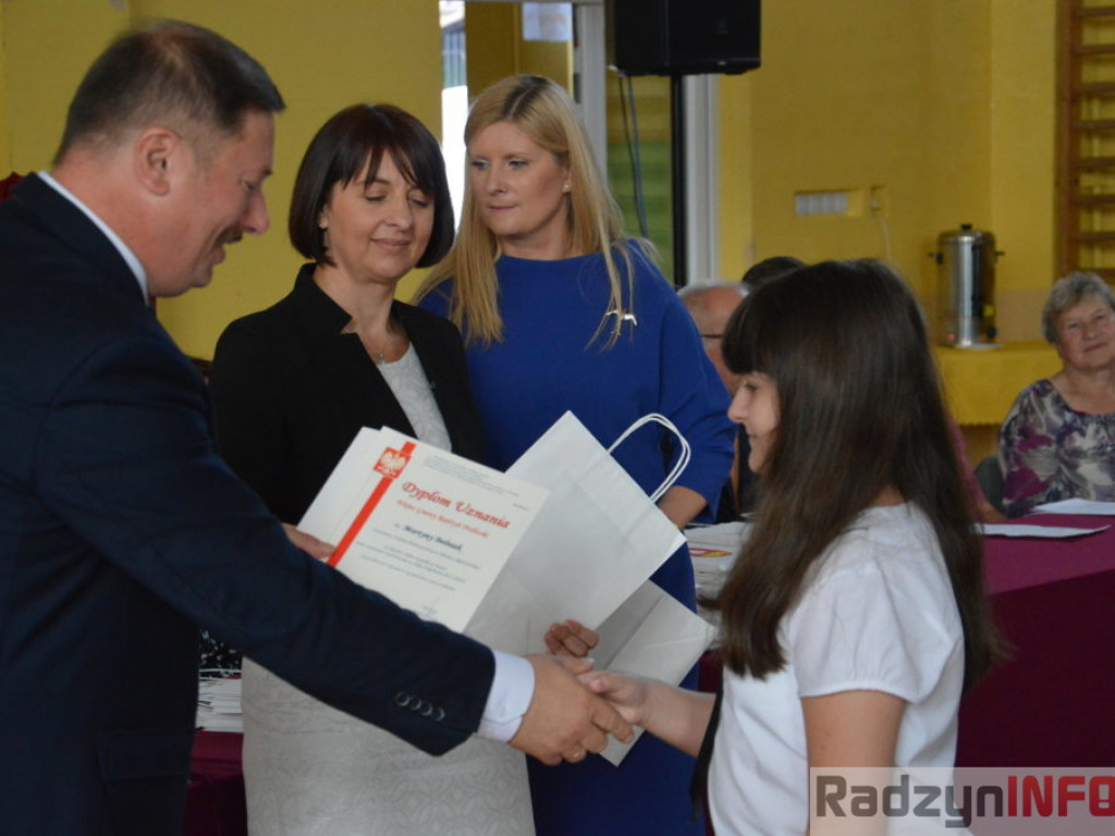 Najlepsi uczniowie z Gminy Radzyń nagrodzeni
