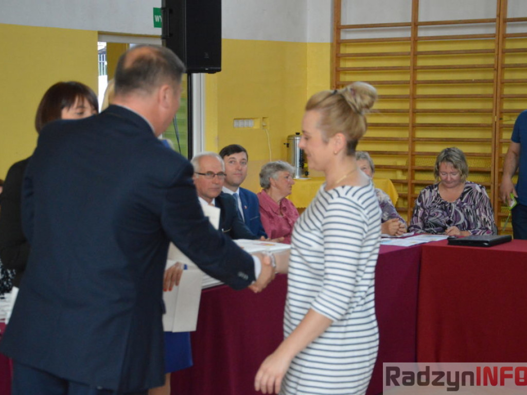 Najlepsi uczniowie z Gminy Radzyń nagrodzeni