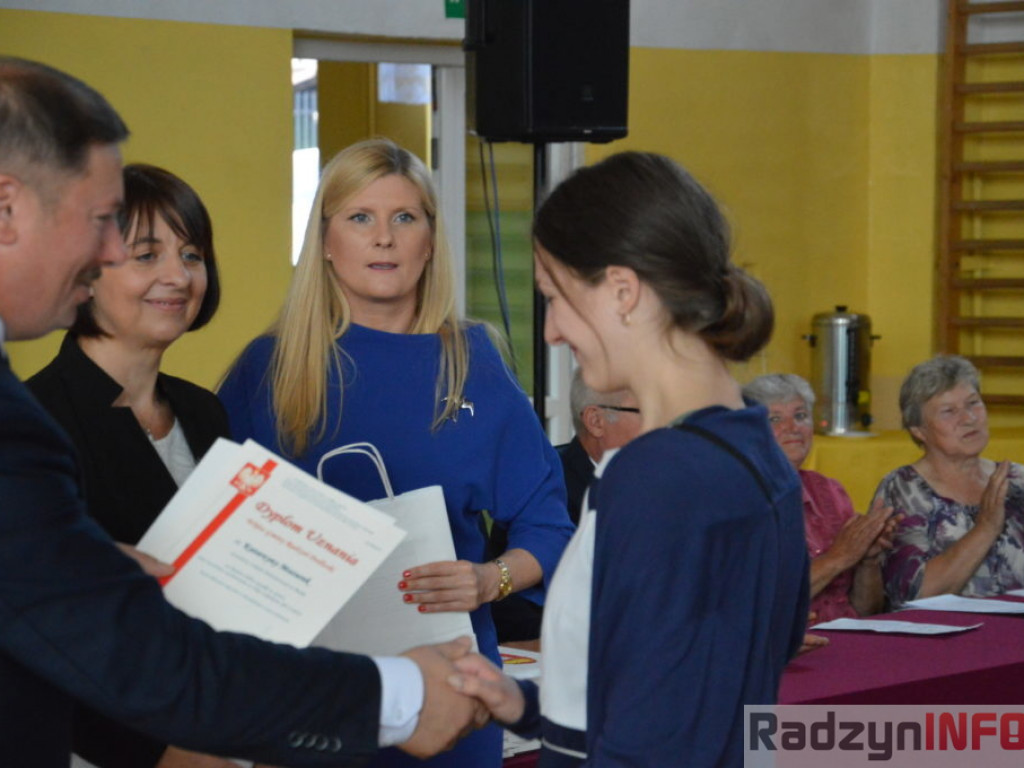 Najlepsi uczniowie z Gminy Radzyń nagrodzeni