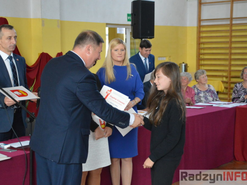 Najlepsi uczniowie z Gminy Radzyń nagrodzeni