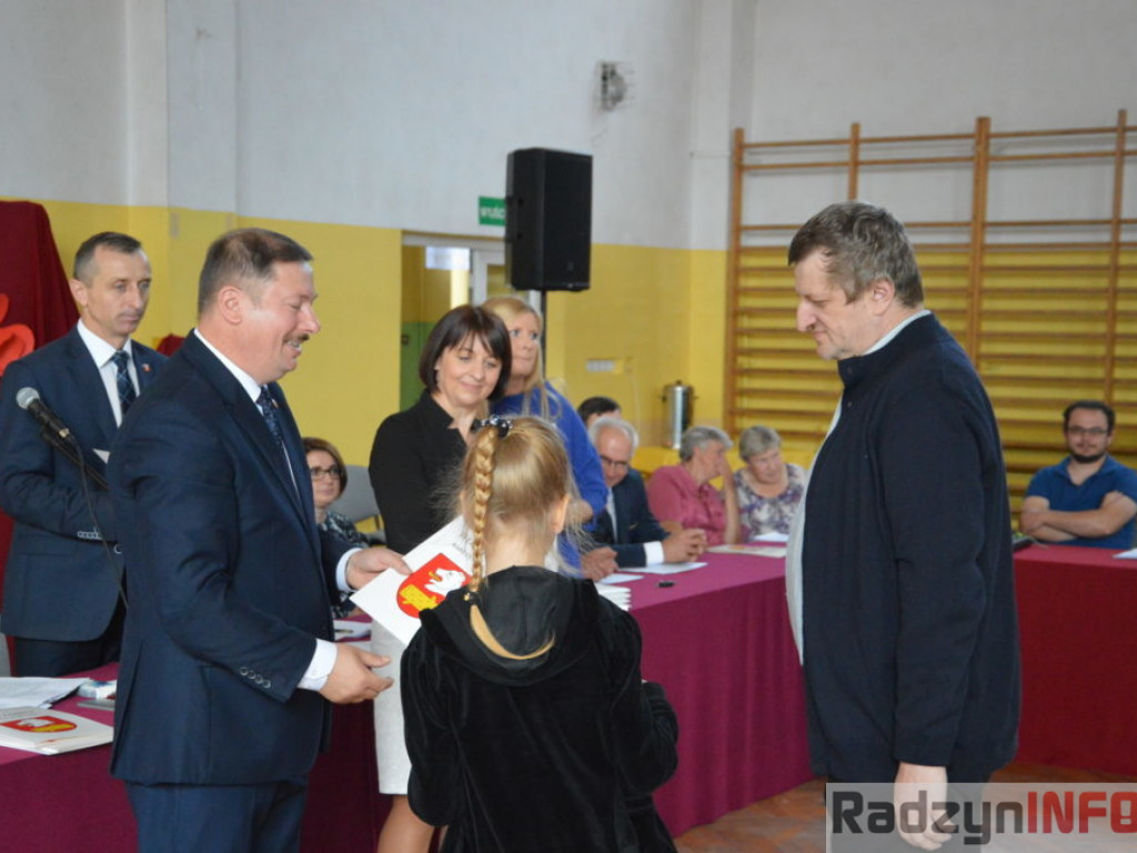 Najlepsi uczniowie z Gminy Radzyń nagrodzeni