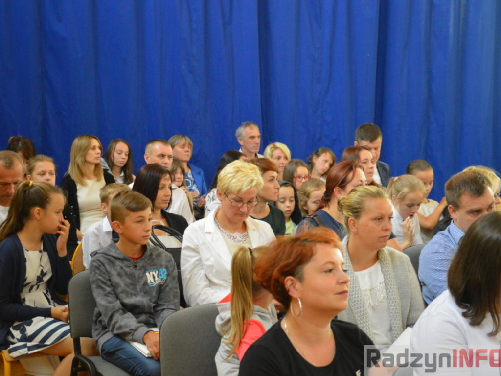 Najlepsi uczniowie z Gminy Radzyń nagrodzeni