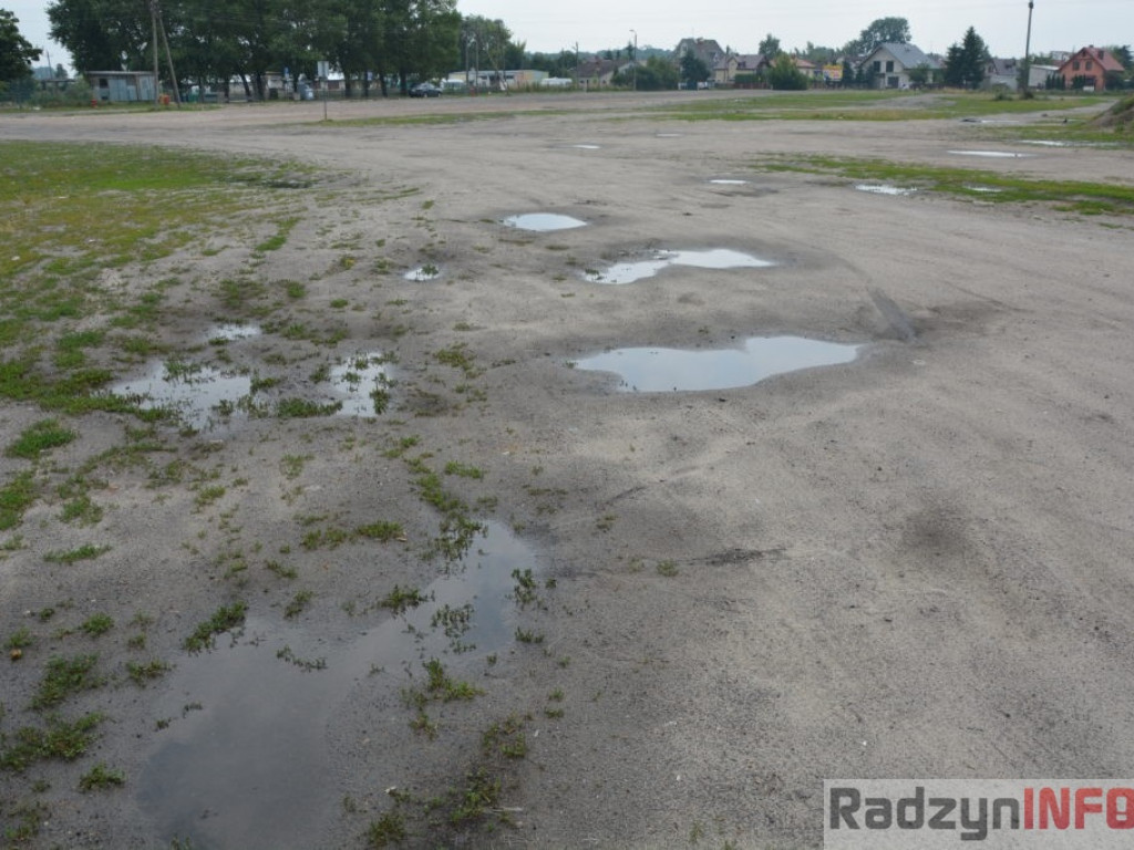 Targ dziurami stoi, czyli plac i ul. Targowa