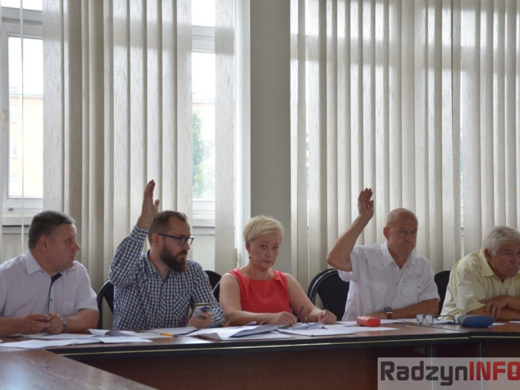 Przyjęto uchwałę ws. zgody na zbycie działek położonych w sąsiedztwie Pałacu