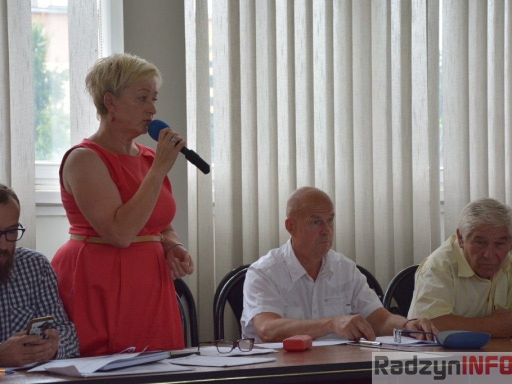 Przyjęto uchwałę ws. zgody na zbycie działek położonych w sąsiedztwie Pałacu