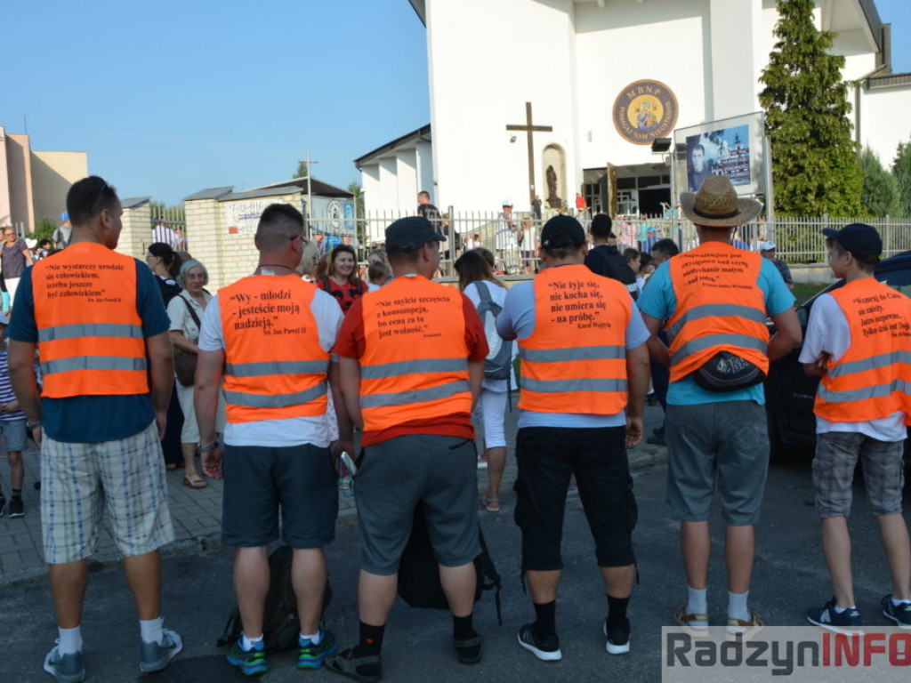 Pątnicy wyruszyli w dalszą drogę