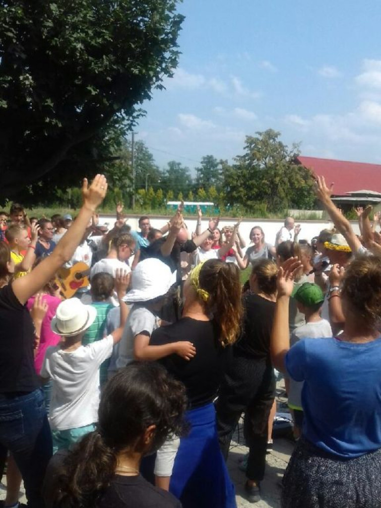 Z modlitwą i śpiewem na ustach, dzień VIII